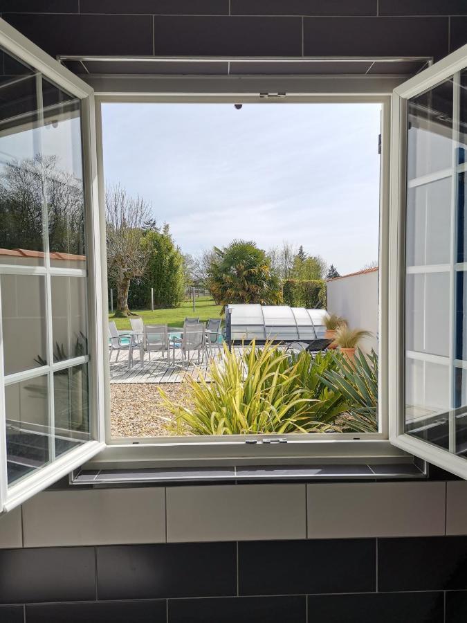 Maison De Campagne Proche Des Plages Saint-Romain-de-Benet Exterior foto